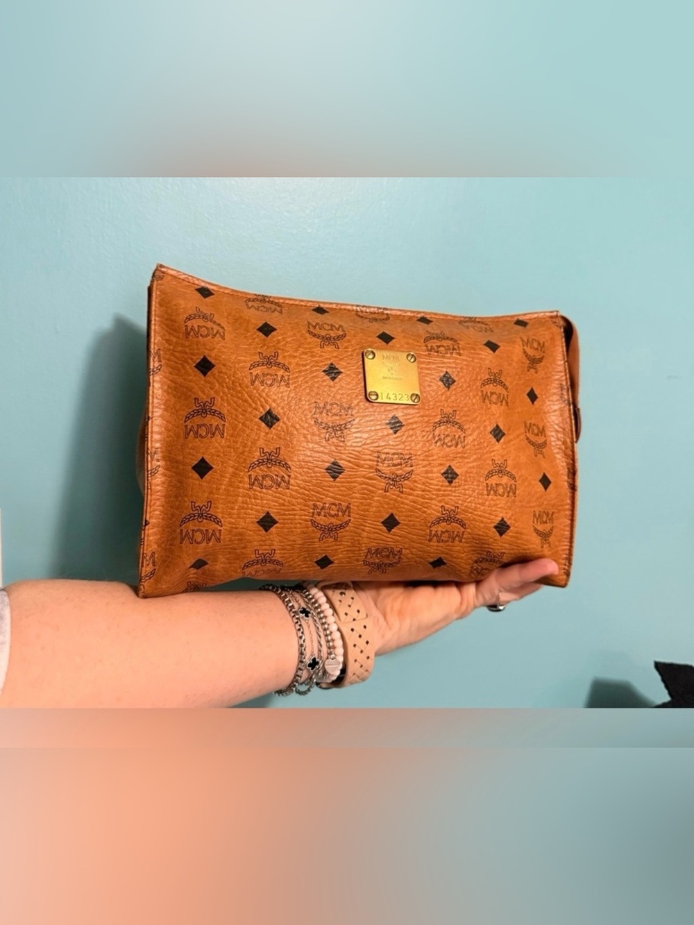 ✨ Vintage MCM Cognac Visetos Monogram Pouch – Authentic München